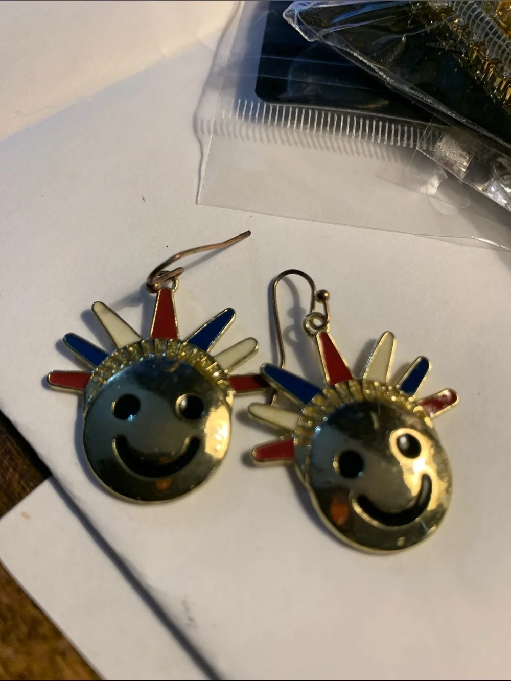 Gold tone Smiley Face Statue of Liberty Crown red, white & blue Dangle Earrings